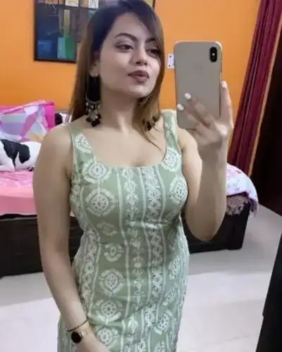 Call Girl in Cotton Green
